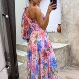Vita | Elegantna in tekoča obleka