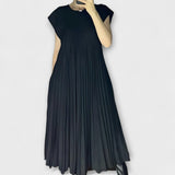 Zairelle – Elegantne Plisirane Obleke