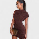 Ema - Elegantna Obleka z Visokim Ovratnikom